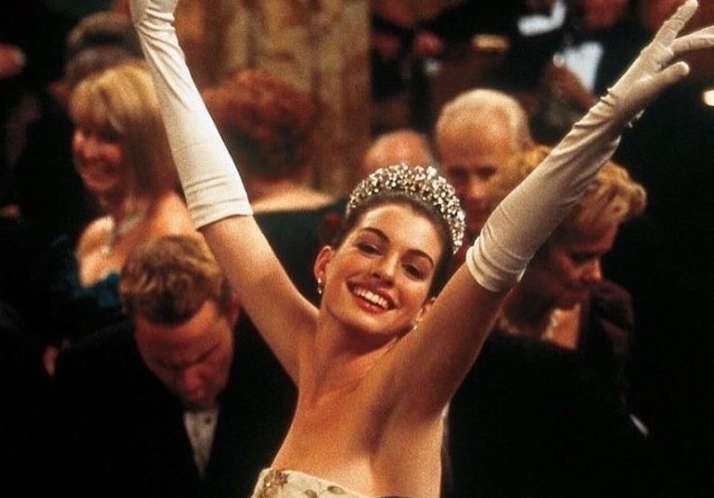 Megszólalt Anne Hathaway: új részletek derültek ki a Neveletlen hercegnő 3-ról