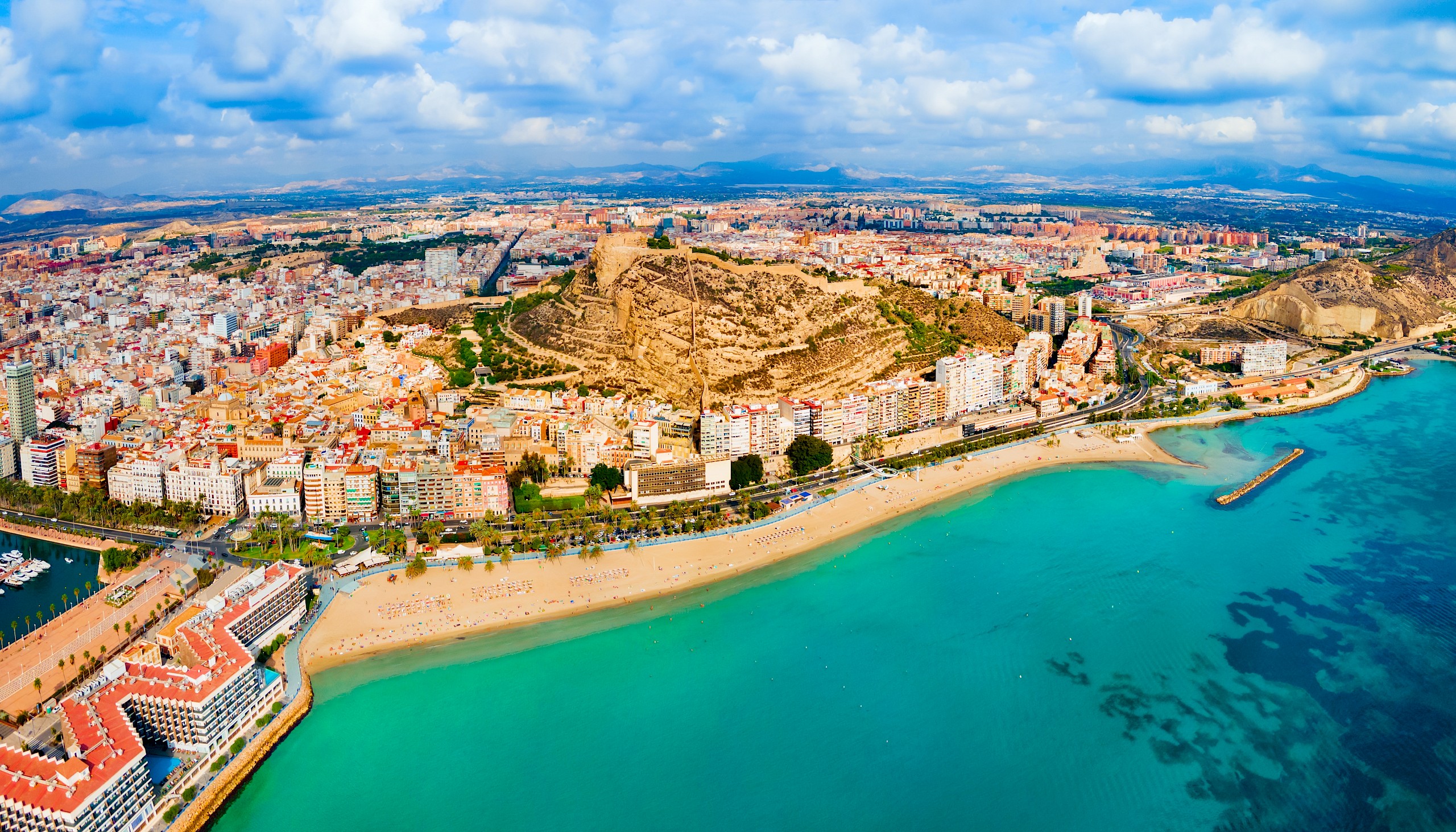 A nyár új kedvence: ez a megfizethető spanyol város Budapestről is könnyen elérhető