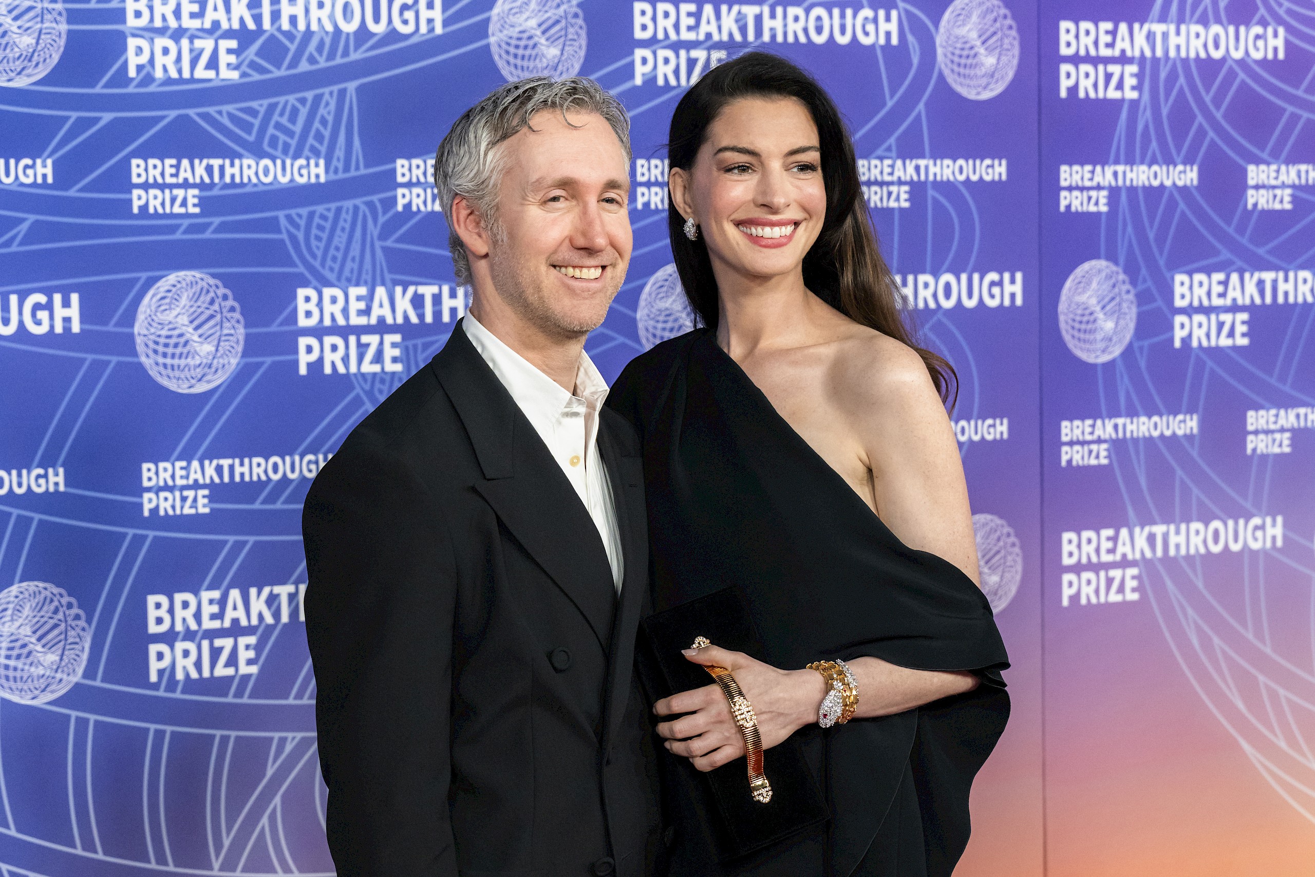 Ki Anne Hathaway férje valójában? Adam Shulman saját karriert épített Hollywoodban