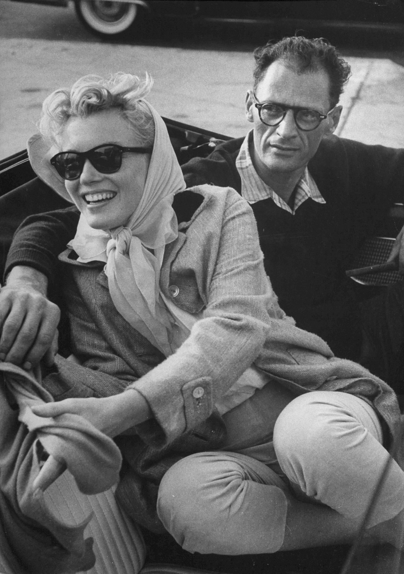 Marilyn Monroe legnapfényesebb pillanatai – ritkán látott nyári képek a 100 éve született ikonról
