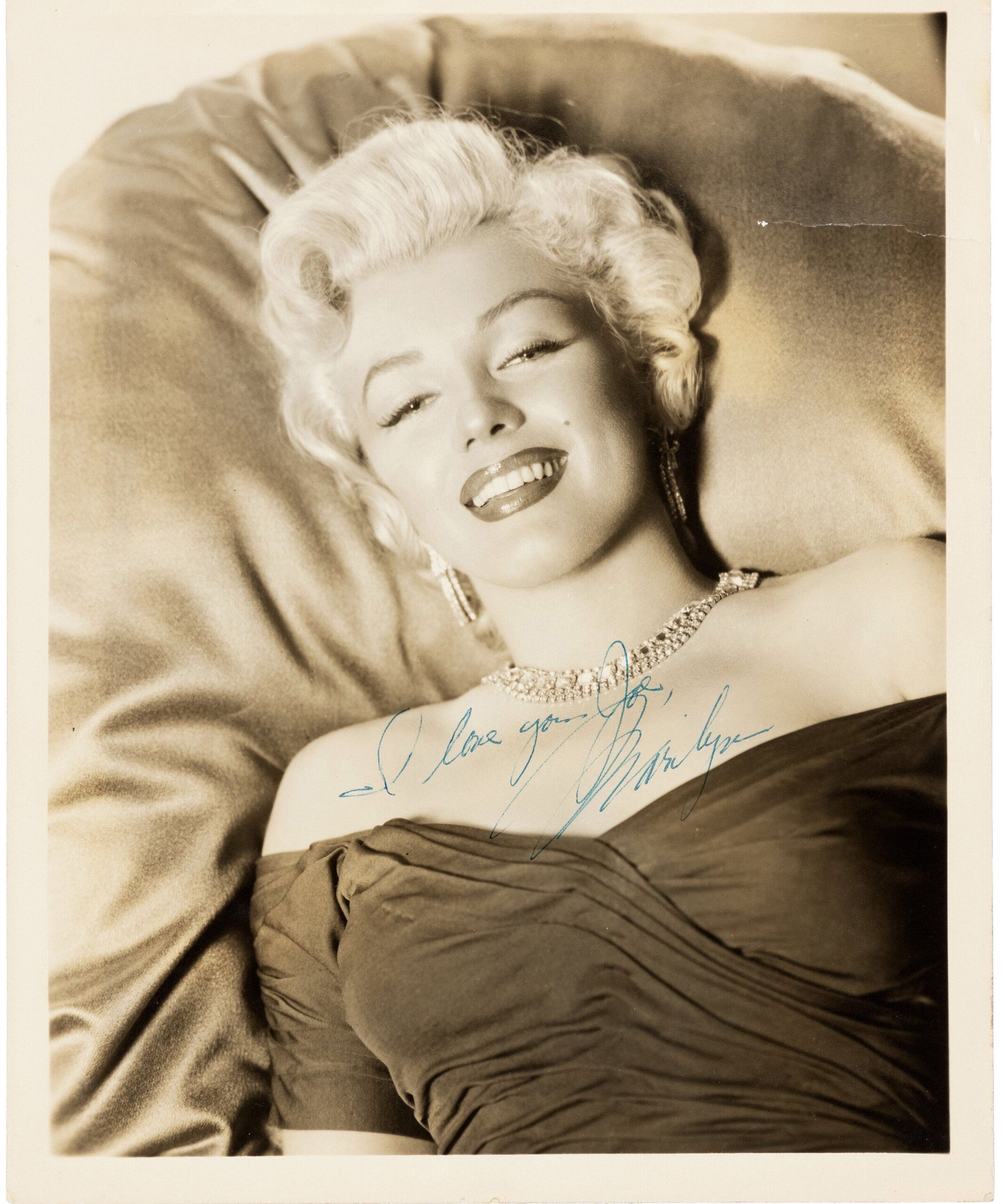 Elképesztő összegért árverezték el Marilyn Monroe Playboy-relikviáit