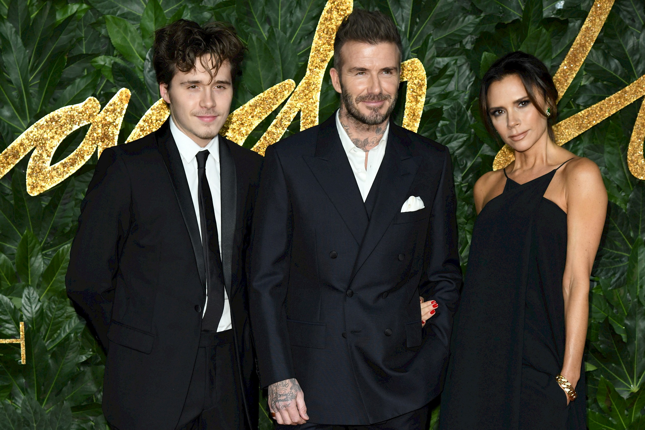 Brooklyn Beckham viccet csinált a családi drámából, közben pénzt is keresett vele
