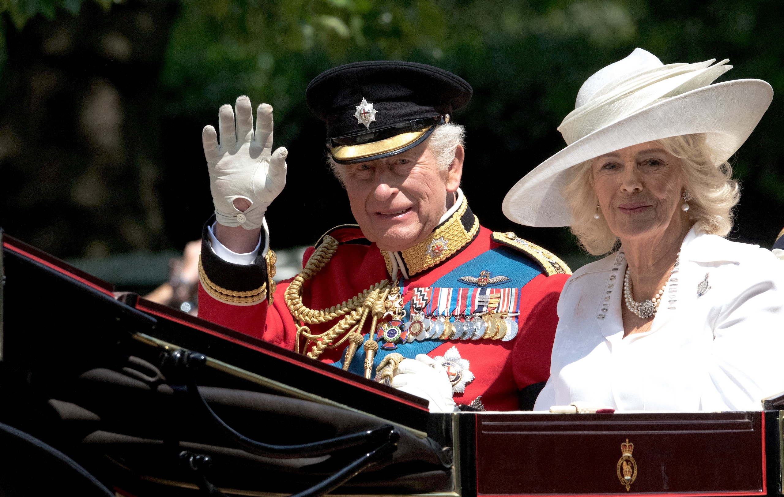 Károly király döntött: mégsem költözik be a felújított Buckingham-palotába