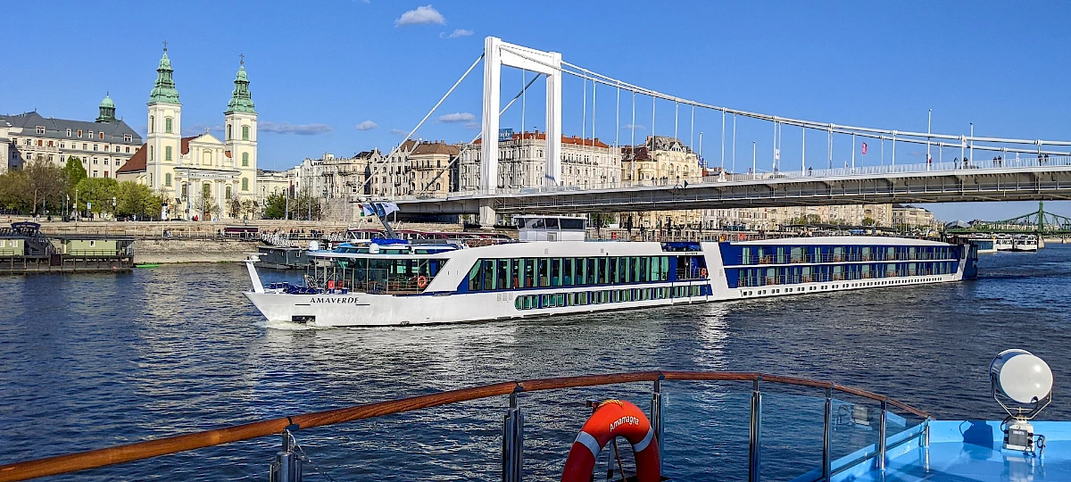 Európa legnagyobb folyami luxushajója jövő tavasszal Budapestre is megérkezik