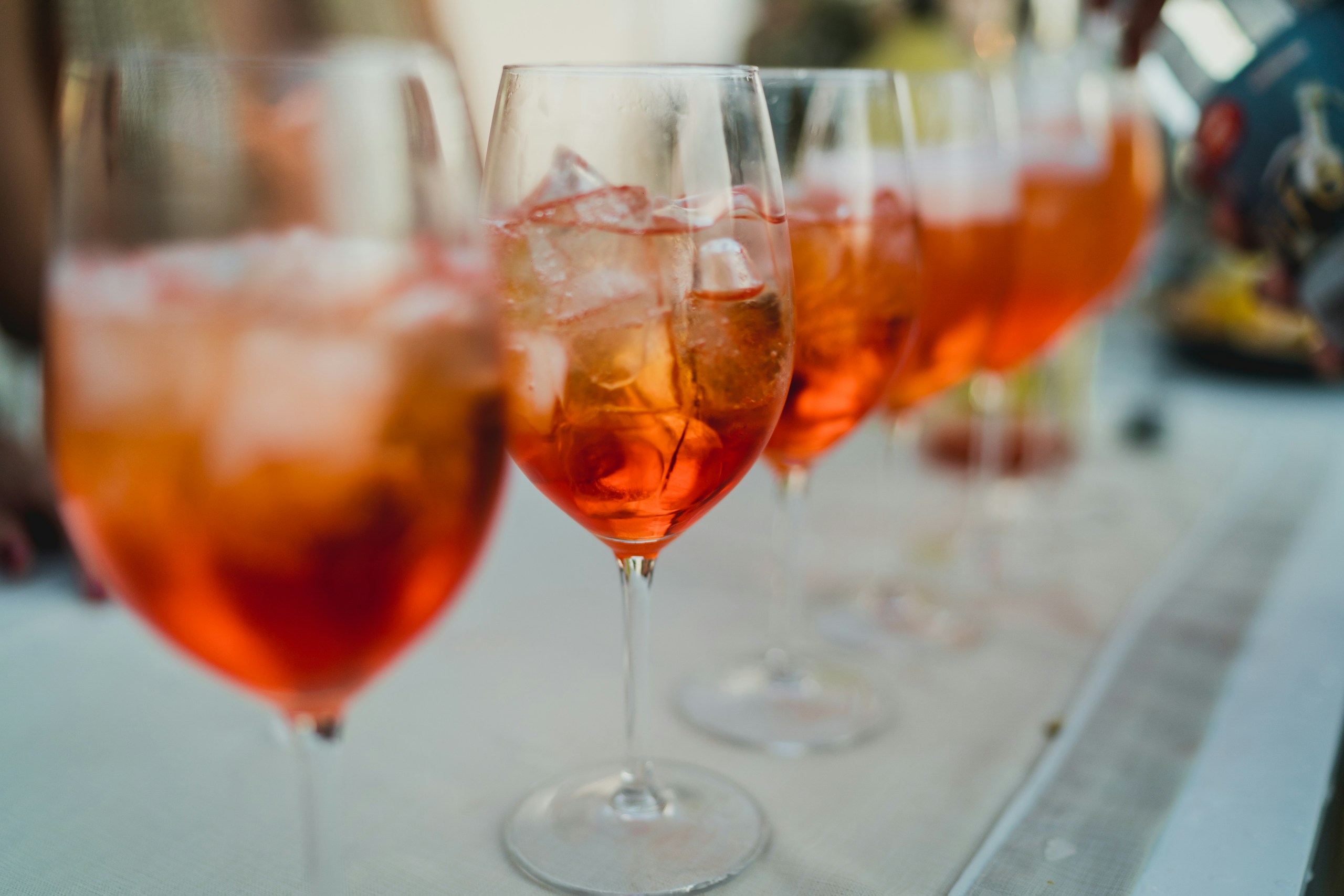 Imádod az Aperol Spritzet? Ezekben a városokban ihatod a legolcsóbban