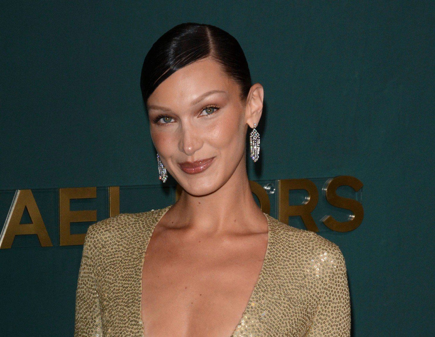 Bella Hadid titokzatos új vállalkozásba kezdett