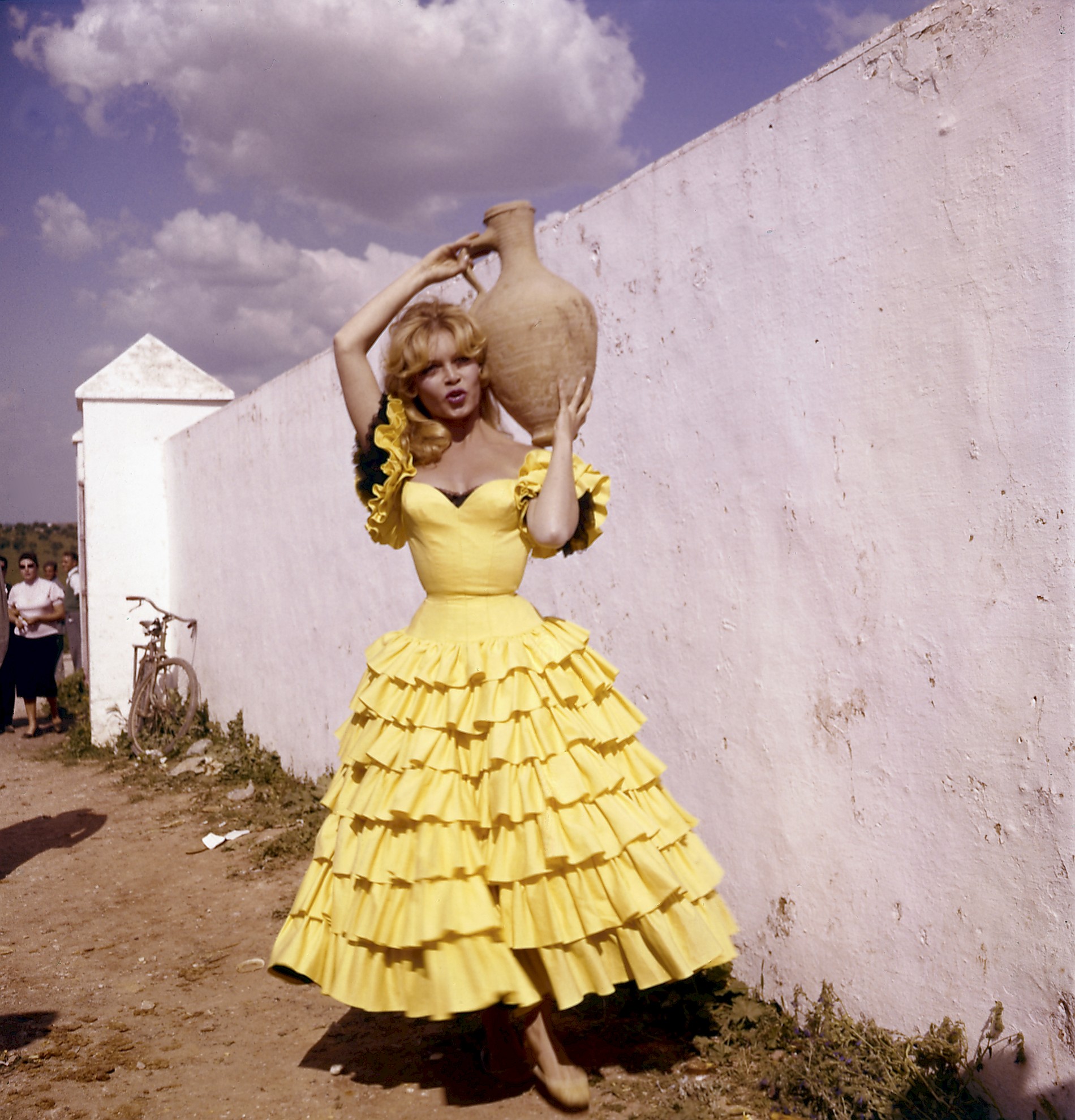 8 ritka nyári fotó Brigitte Bardot-ról, aki maga volt a francia elegancia