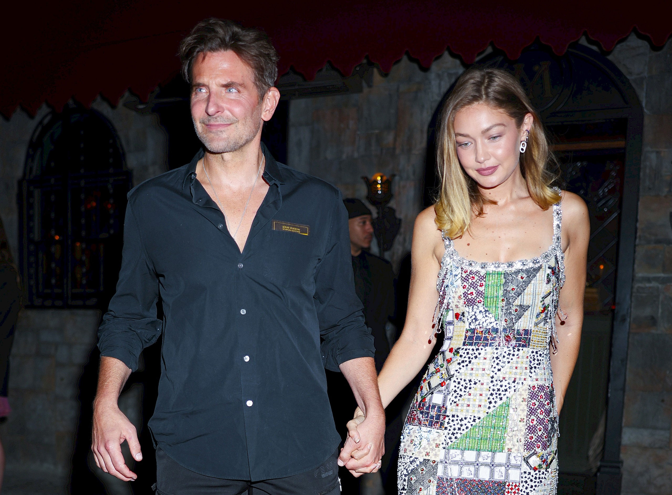 Gigi Hadid és Bradley Cooper titokban összeházasodott? Árulkodó részlet buktatta le őket