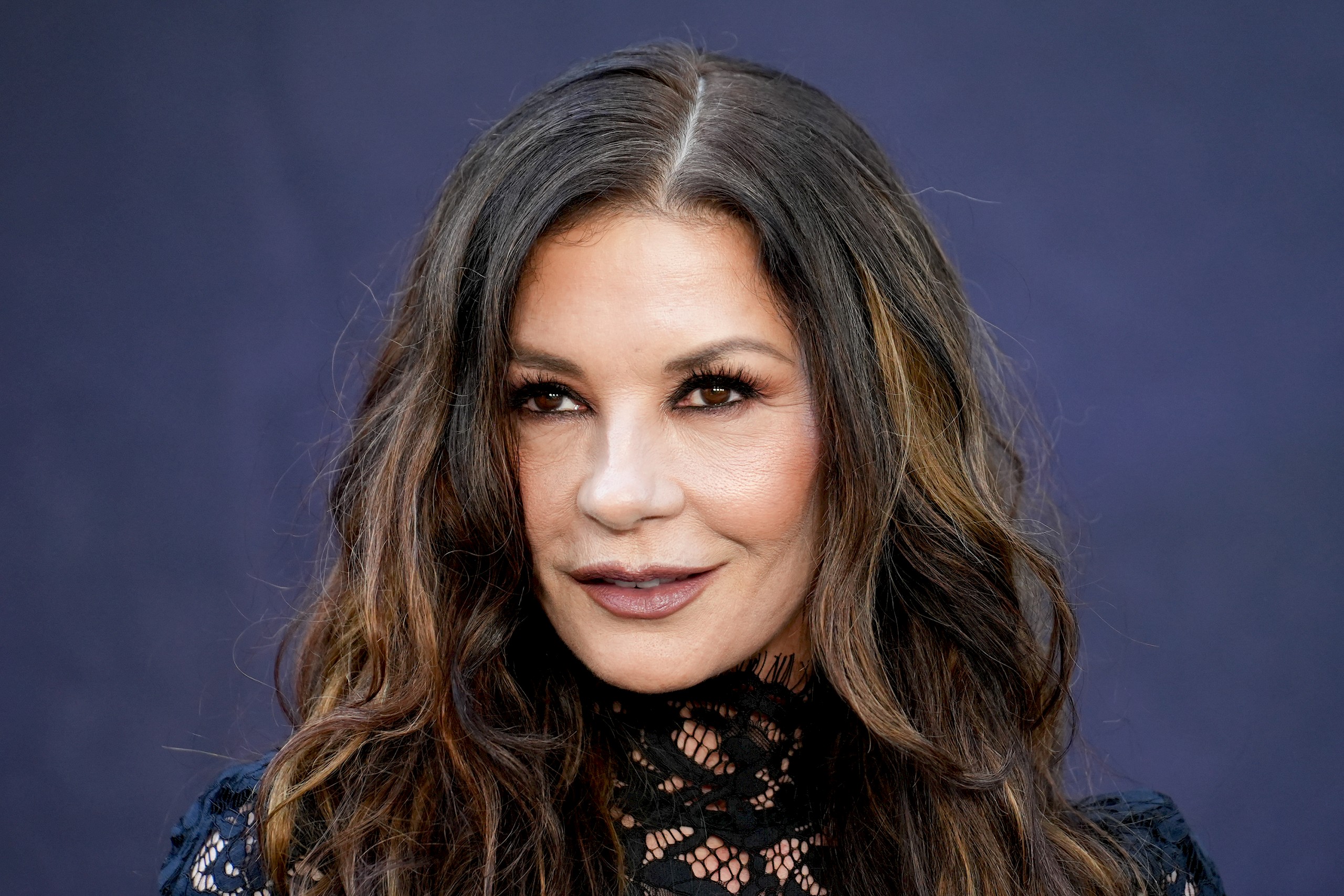 Catherine Zeta-Jones gyönyörű lánya megszólalásig hasonlít édesanyjára