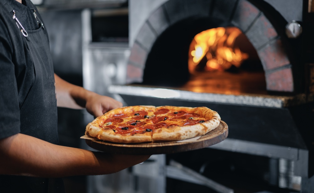 Ennyit kértek egy pizzáért a horvát tengerparton – a reakciók sem maradtak el