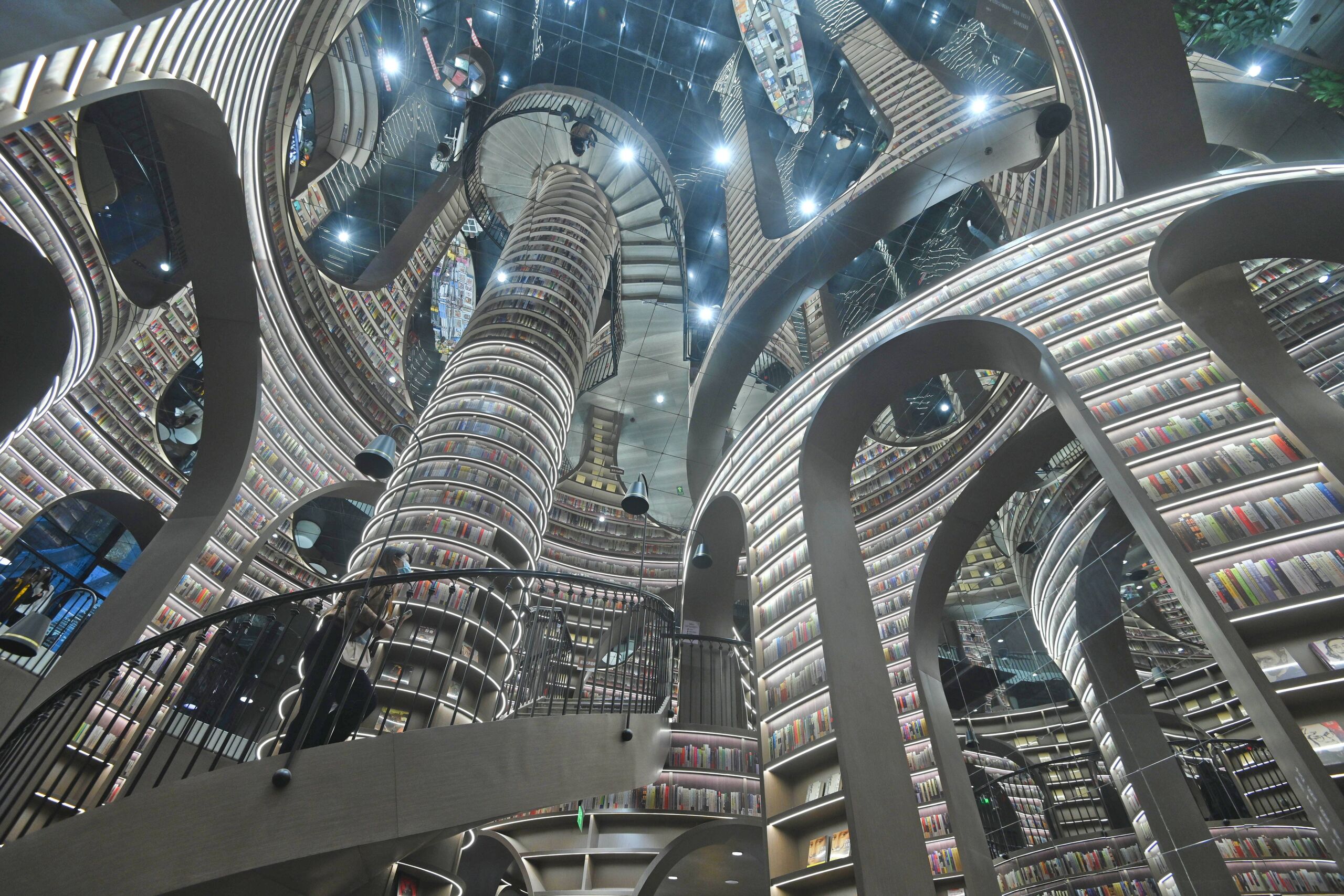 5 lenyűgöző könyvesbolt a világból, ami felér egy turisztikai látványossággal