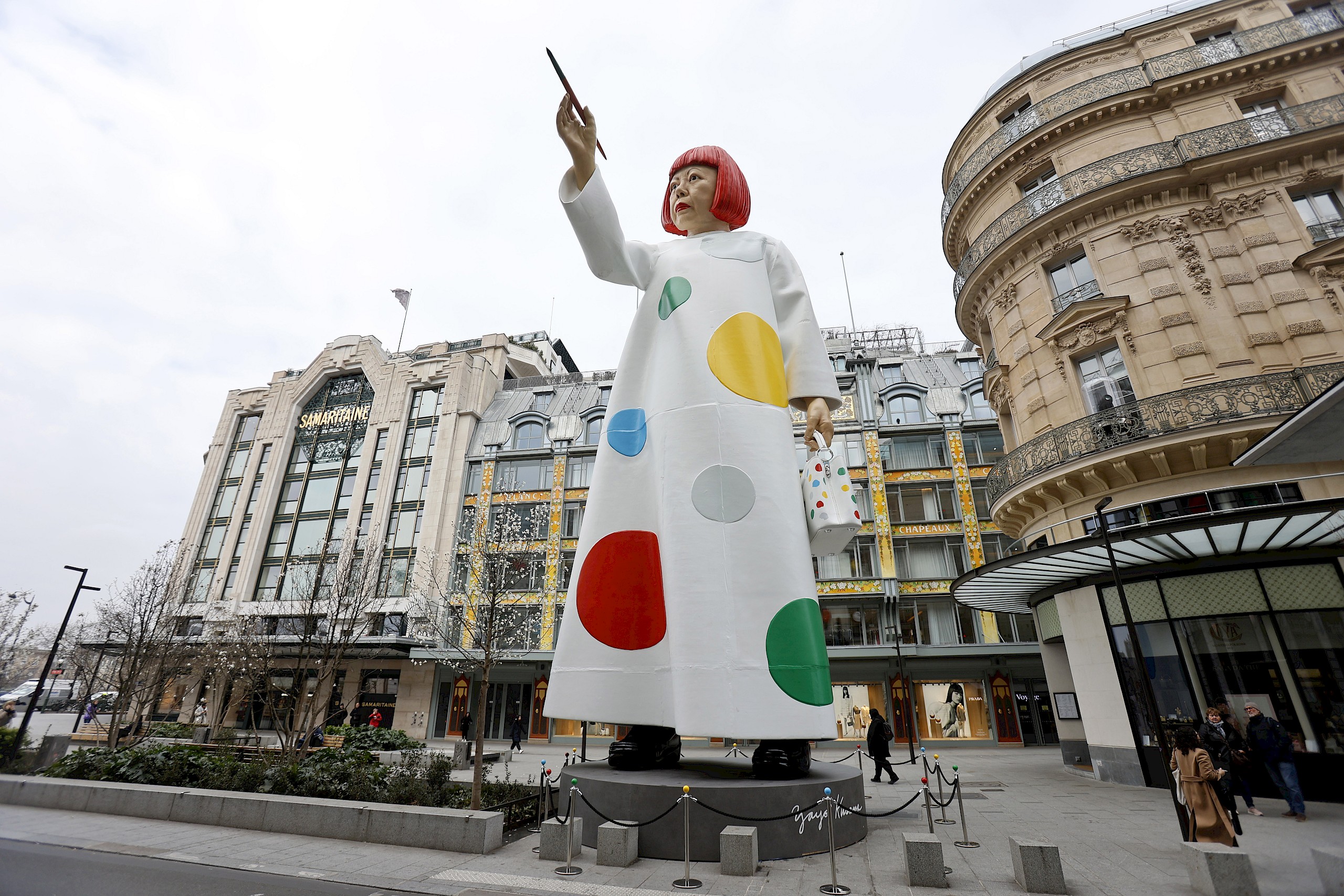 Meghalt Yayoi Kusama, a pöttyök és végtelen terek világhírű japán művésze