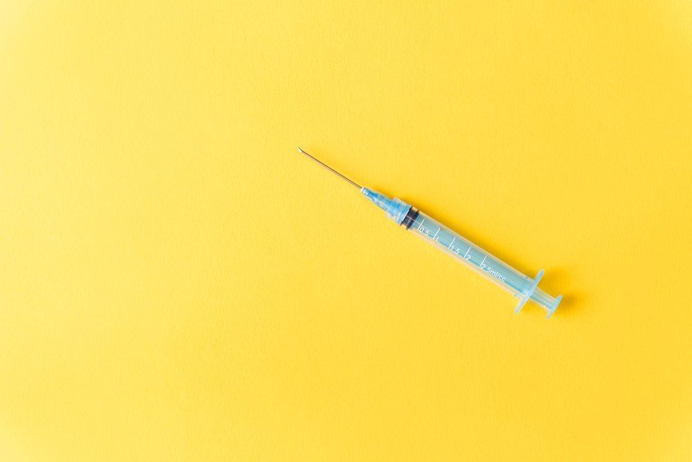 Elárasztja a TikTok-ot, de biztonságos ez a zsírbontó kezelés?