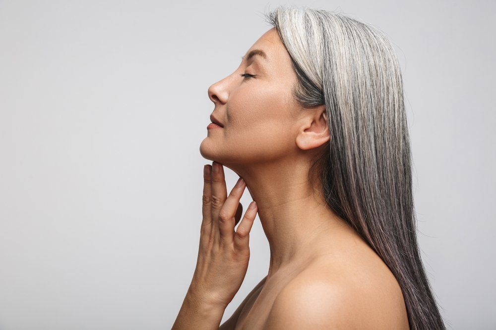 Mi okozza az őszülést és mikorra várhatod?