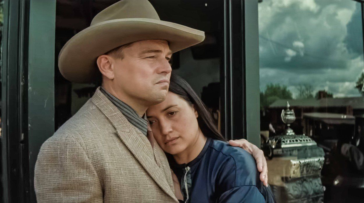 Leonardo DiCaprio hamis feneket viselt új filmje egyik jelenetében