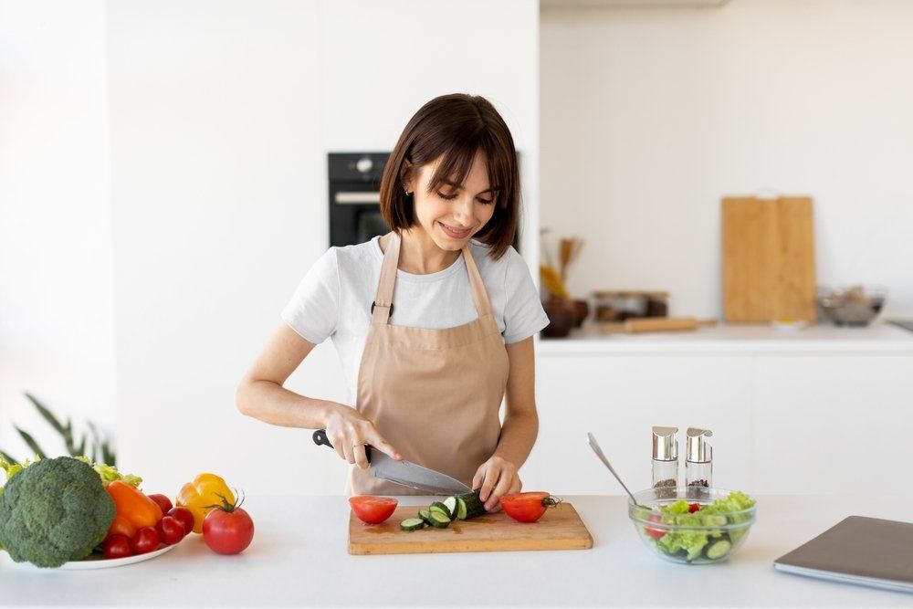 Így szeletelj: a késfogás 4 módja, amivel megkönnyíted a dolgod a konyhában