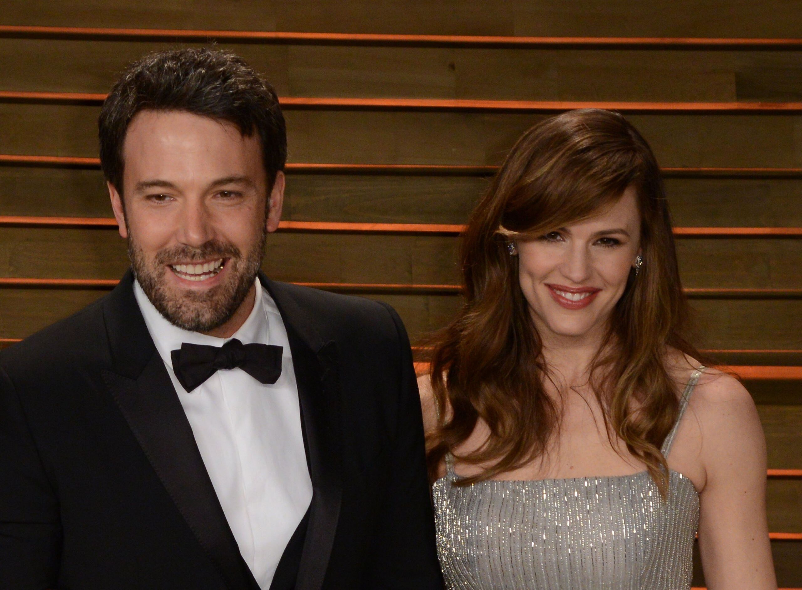 Fotón, ahogy Ben Affleck Jennifer Garnerrel ölelkezik − mi lehet az exek között?