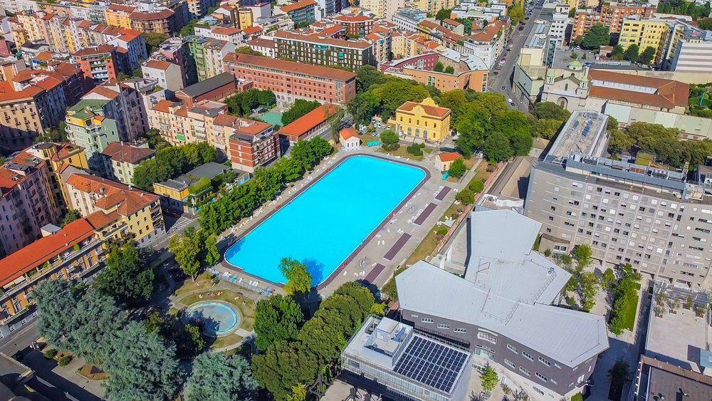 Jó, ha tudod: enélkül nem úszhatsz az olasz uszodákban