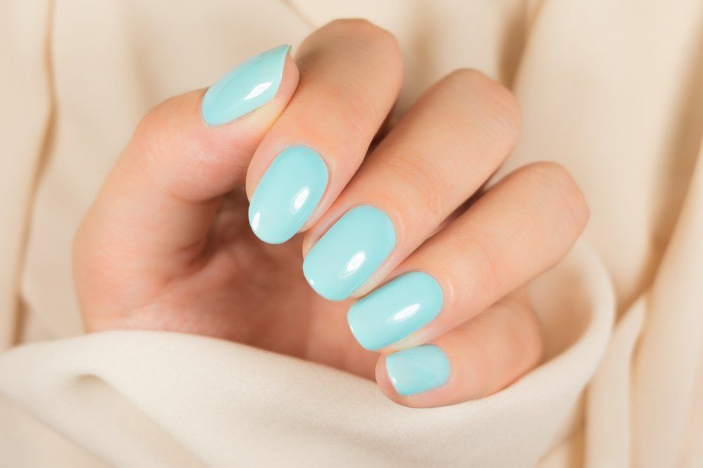 Hivatalosan is ez a szín lett a nyár körömtrendje