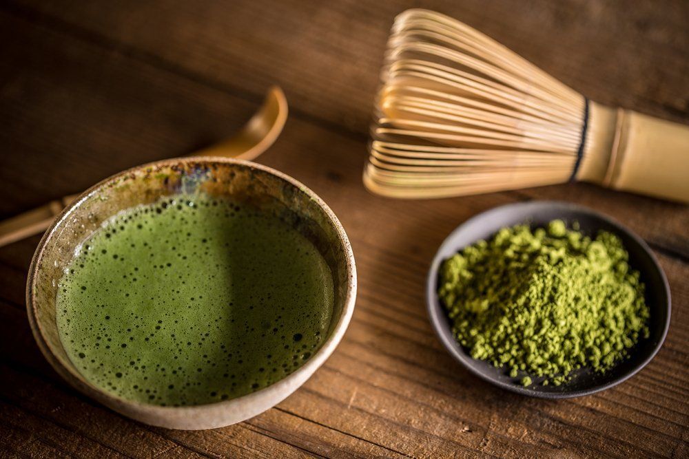 4 ok, hogy miért kellene kávé helyett matcha teát innod!