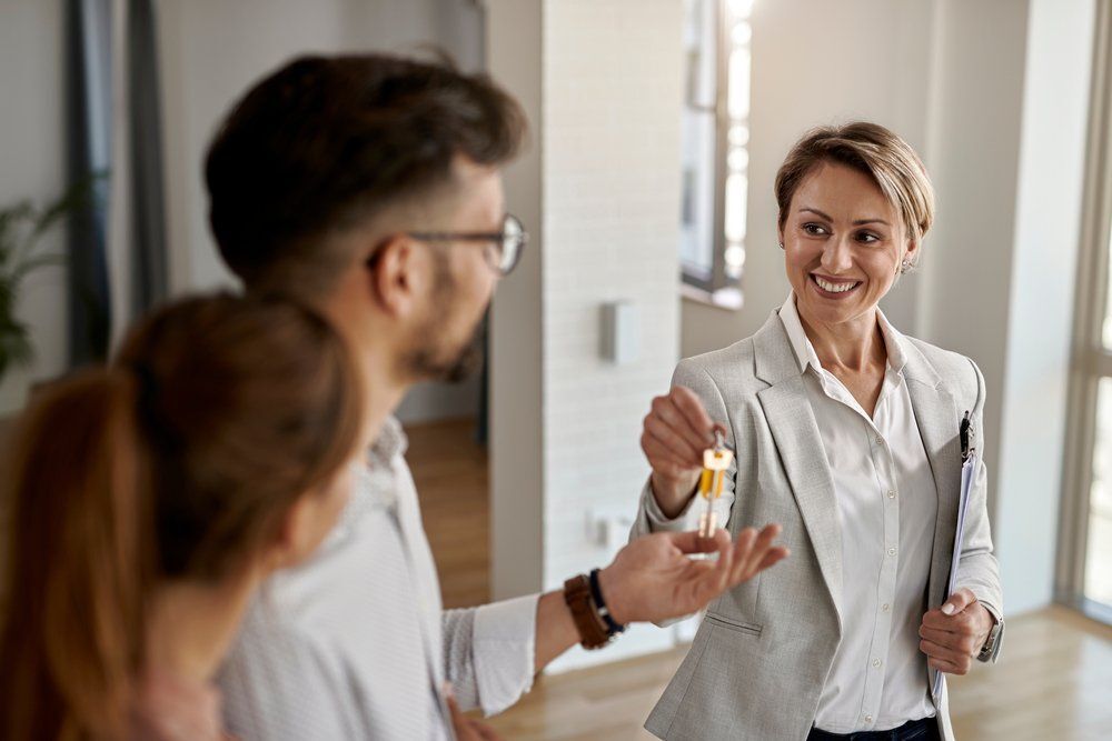 Akupunktúra és szemétledobó – ingatlanügynökök meséltek a legfurcsább élményeikről