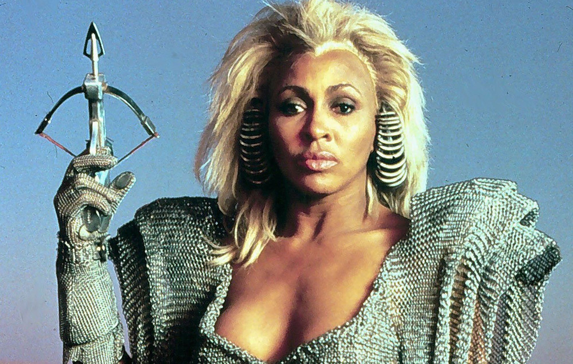 Ezért Tina Turner kapta meg a legendás filmsorozat egyik főszerepét